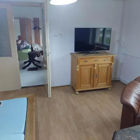 Holiday home Schoenes In Mit Sehr Grossen Pool